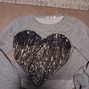 Womens long sleeve sweater L with embroidered heart